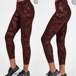 Sweaty Betty embossed leggings